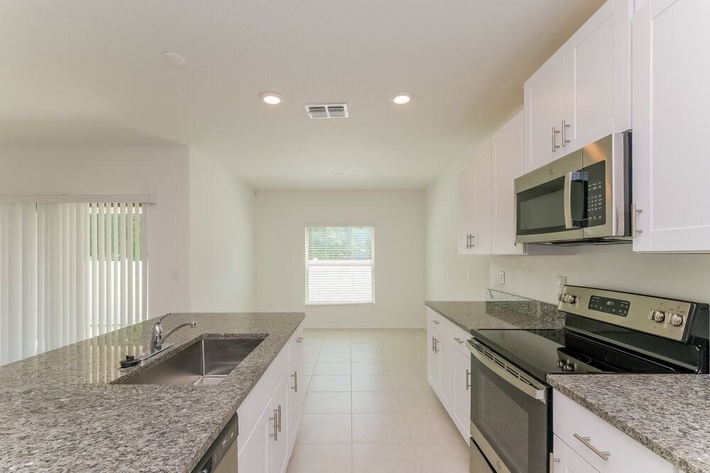 7337 Spring Snowflake Ave - Photo 7 of 20