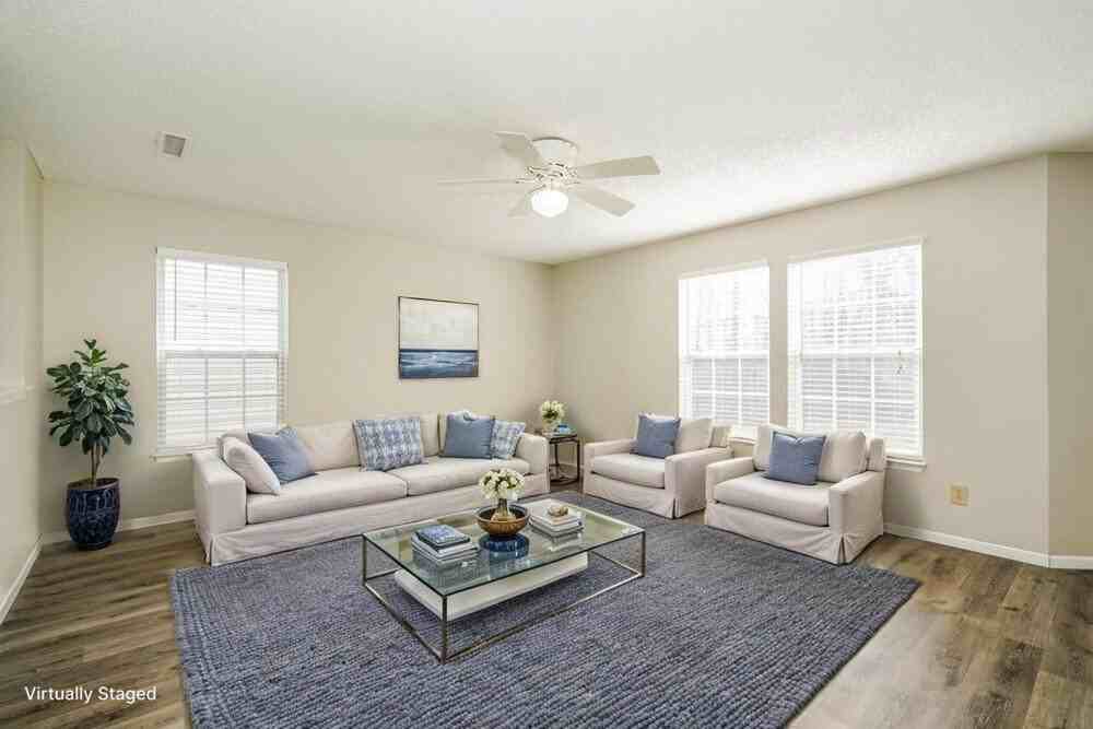 10841 Zimmerman Ln - Photo 4 of 20