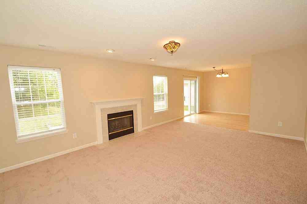 11960 Locus Ln - Photo 2 of 30