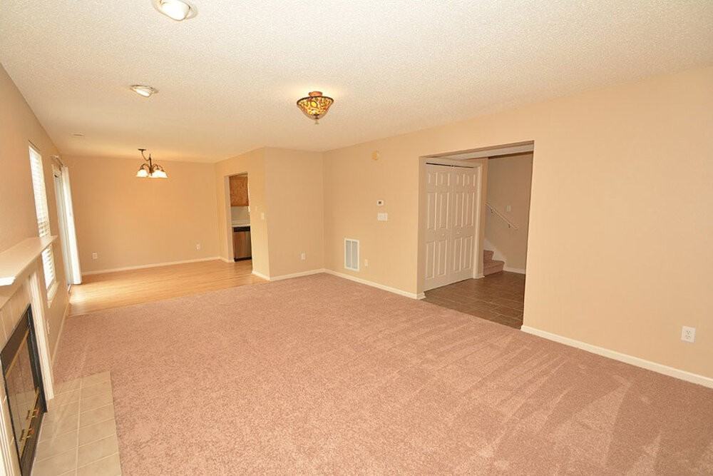 11960 Locus Ln - Photo 4 of 30