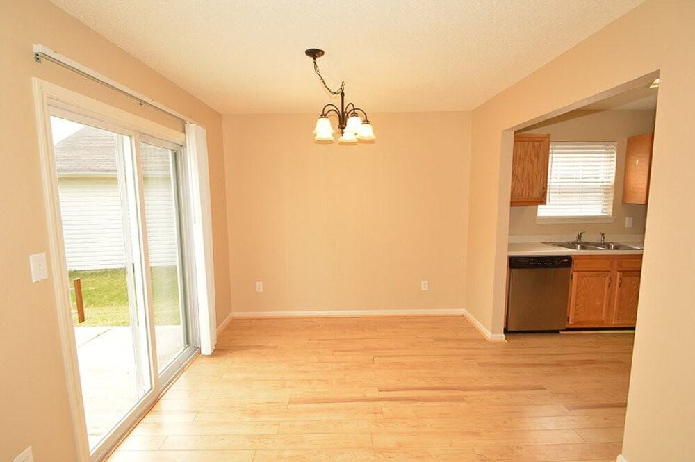 11960 Locus Ln - Photo 6 of 30