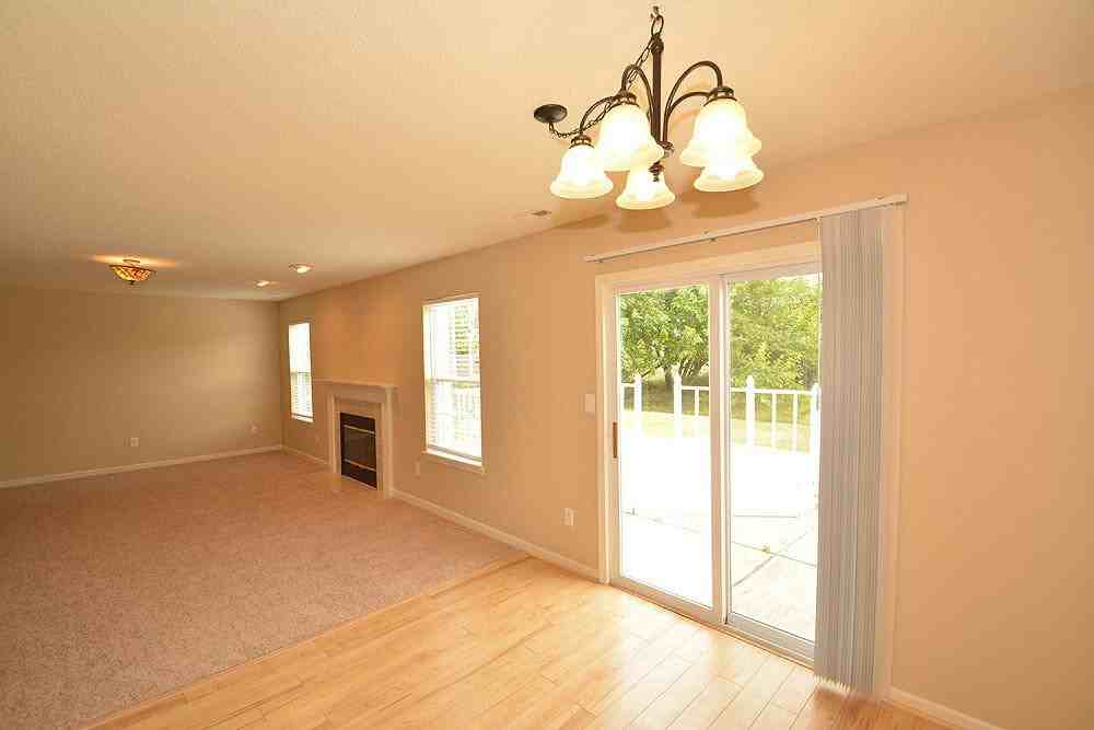 11960 Locus Ln - Photo 7 of 30