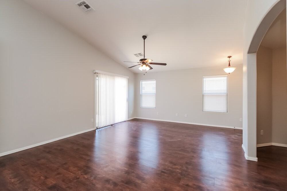 3854 W Carlos Ln - Photo 4 of 15