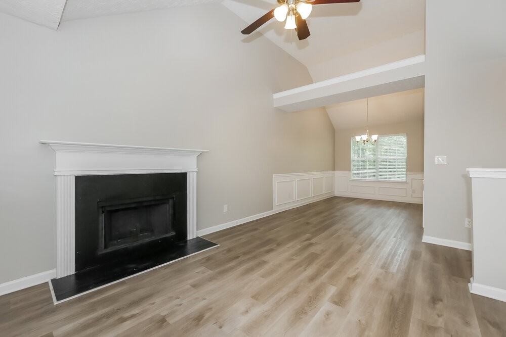 2096 Dylan Ct - Photo 6 of 17