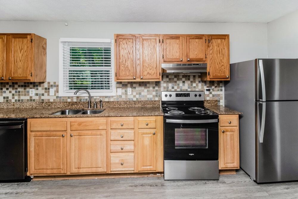 3801 Davis Ln - Photo 7 of 17