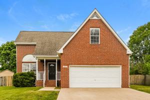 featured image of 1422 Huddersfield Dr