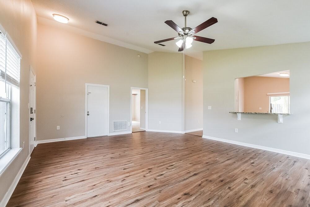 3352 Kelsey Ln - Photo 3 of 19