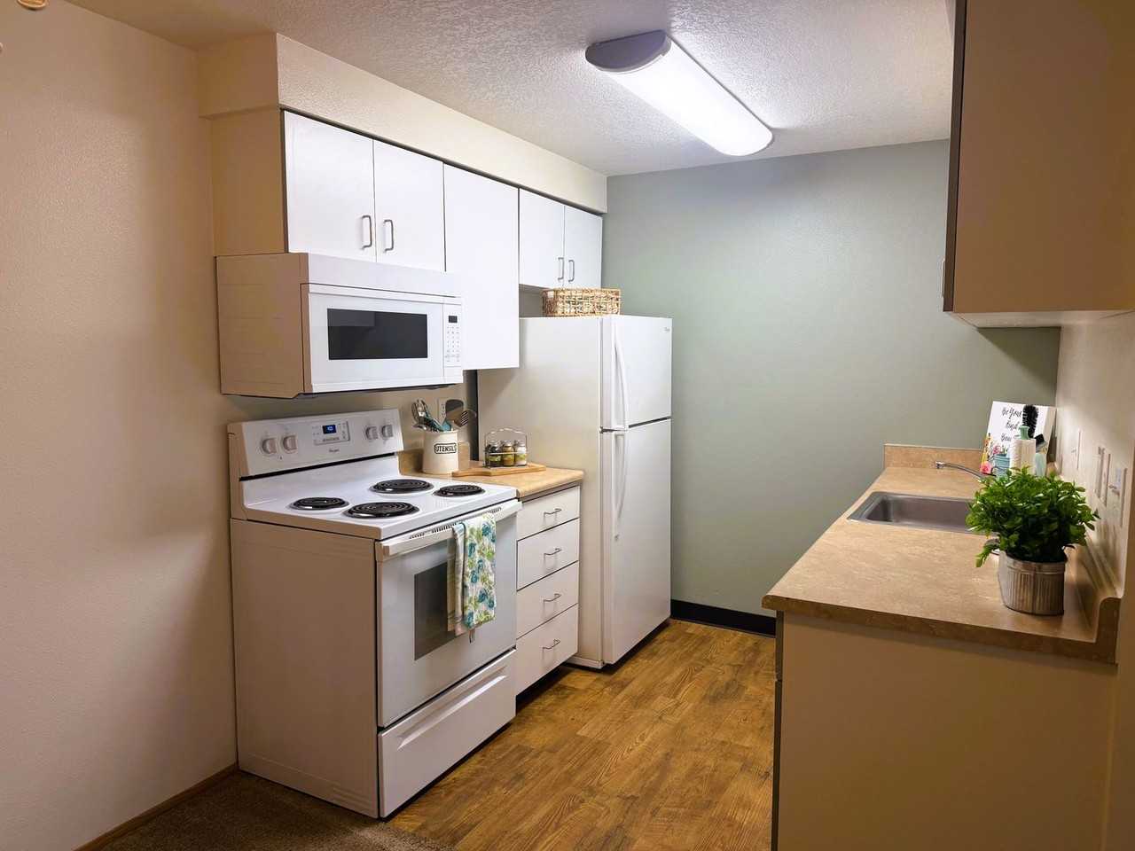 The Heights Apartments - Photo 2 of 35
