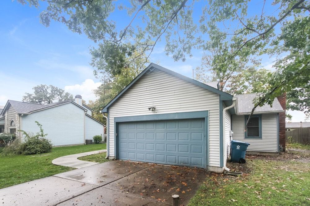 1112 Delray Dr - Photo 3 of 25
