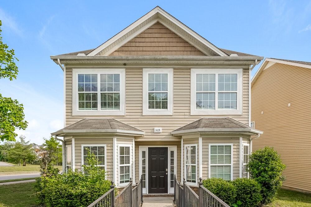 1428 Sprucedale Dr