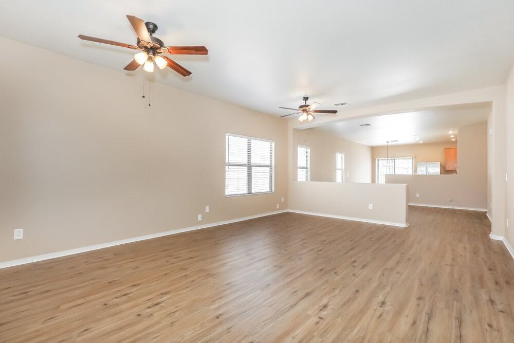 2924 W Allens Peak Dr - Photo 3 of 16