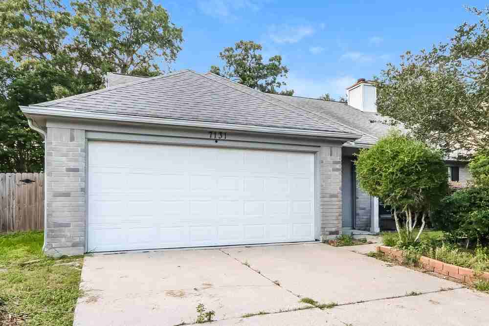 7131 Maple Walk Dr - Photo 3 of 16