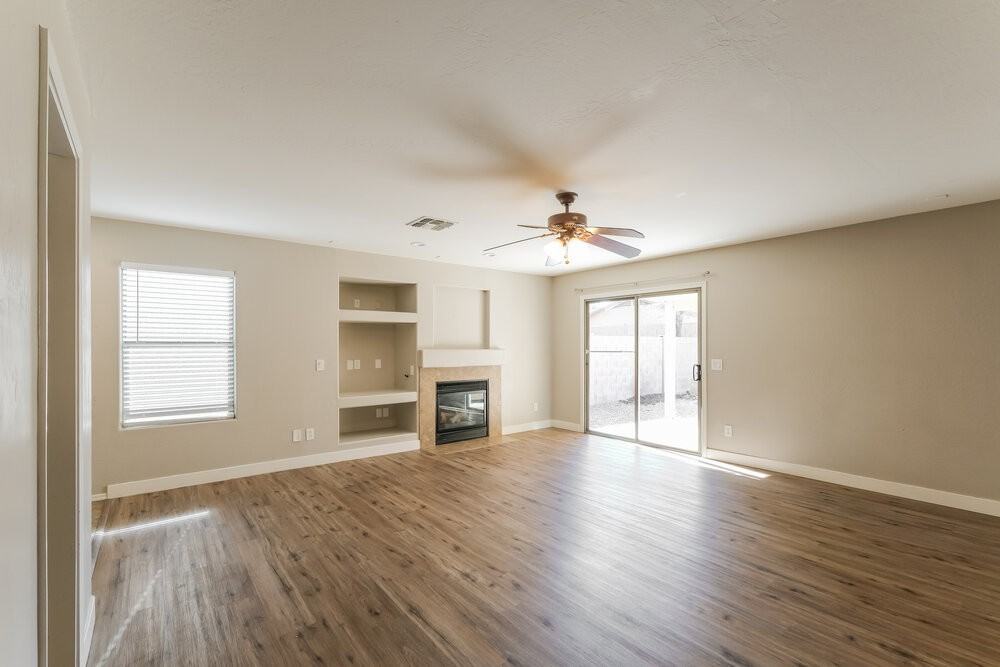 2029 W Allens Peak Dr - Photo 4 of 16