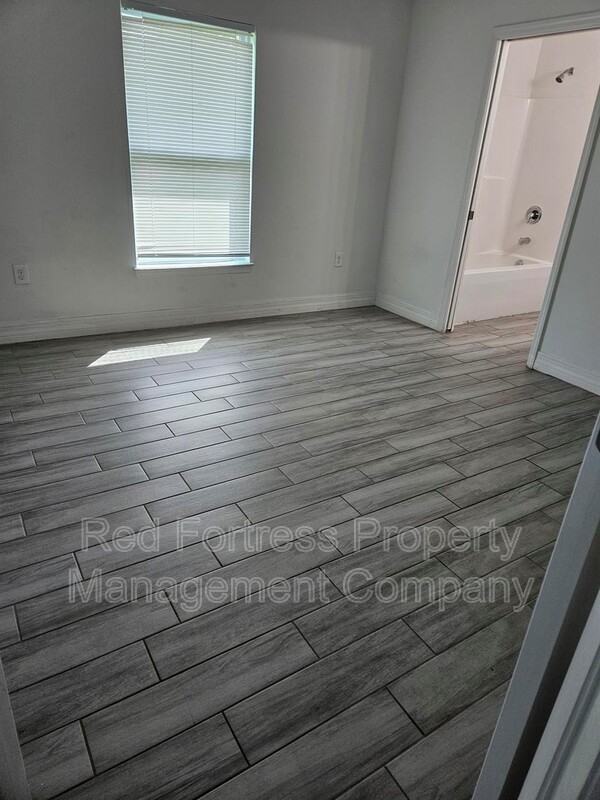 167 Meadow Rd - Photo 5 of 10
