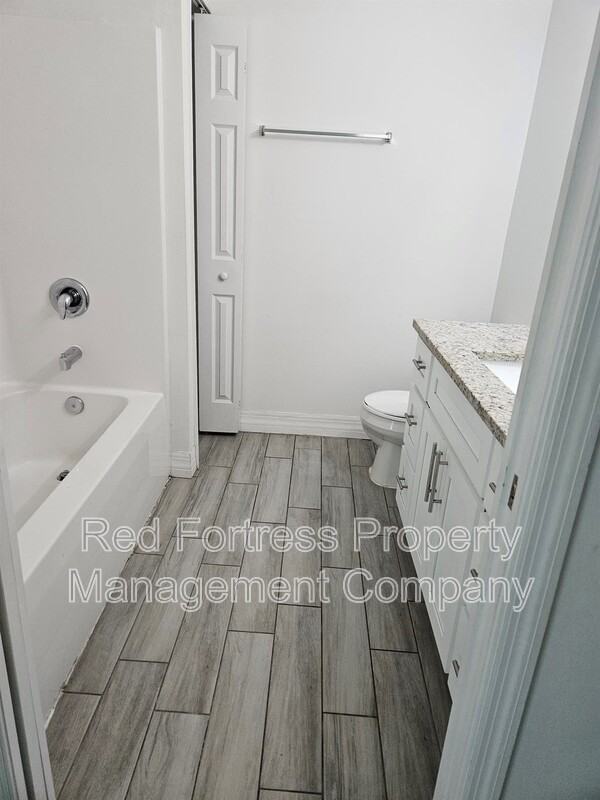 167 Meadow Rd - Photo 6 of 10