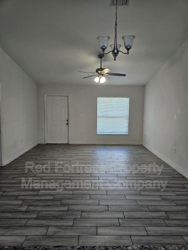 167 Meadow Rd - Photo 7 of 10
