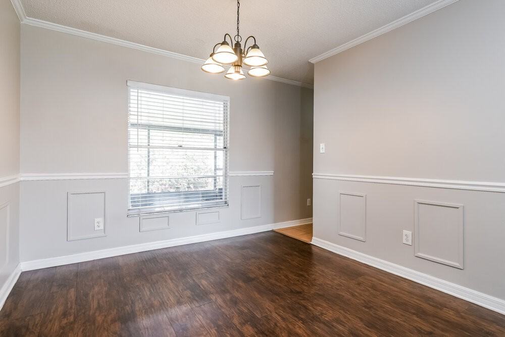2629 Saffron Dr - Photo 7 of 18