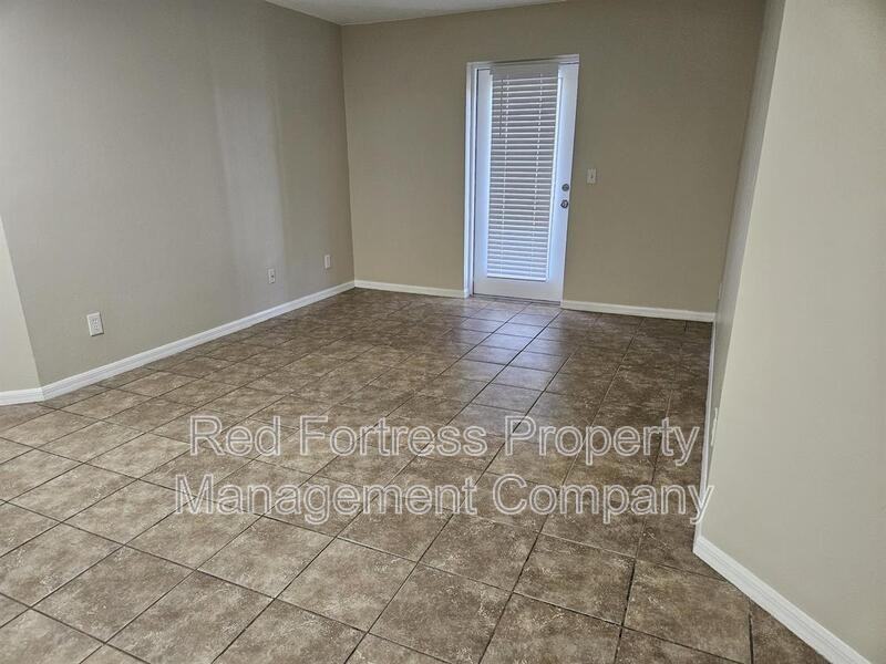 4512 Leonard Blvd S - Photo 3 of 8