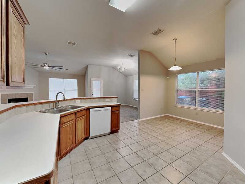 1444 Mountain Air Trl - Photo 5 of 18