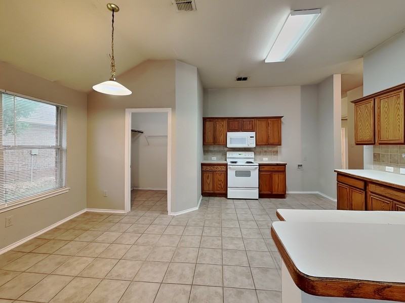 1444 Mountain Air Trl - Photo 6 of 18