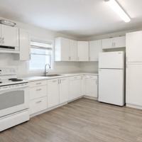 featured image of 390 Mitton St S