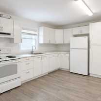 390 Mitton St S - Photo 1 of 1