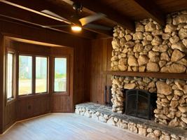 featured image of 133 Oak St #1