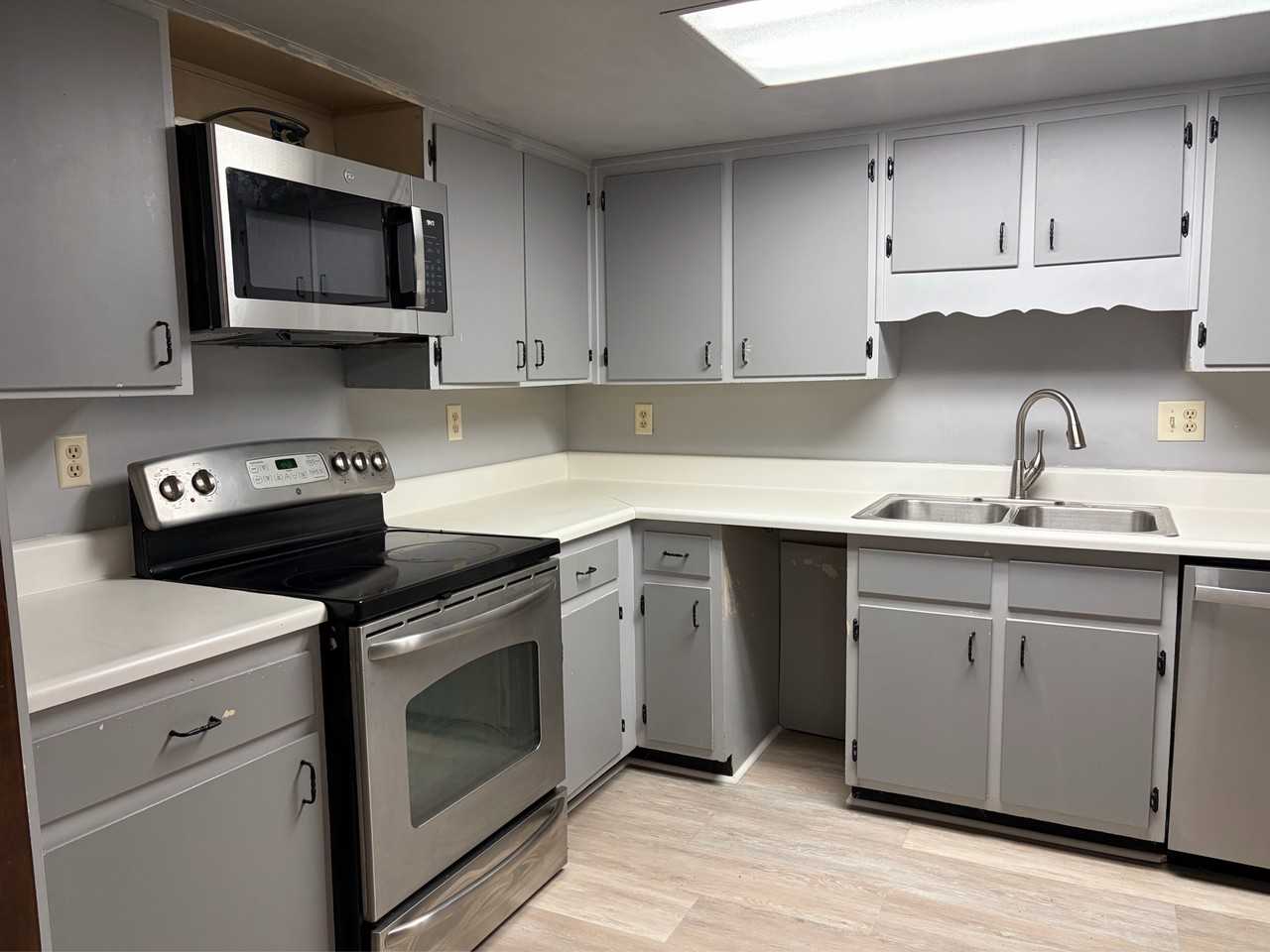 133 Oak St #1 - Photo 7 of 18
