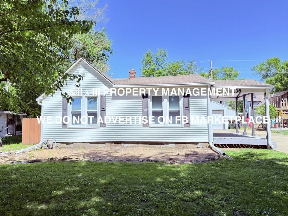 138 W Warren St #1 - Photo 2 of 16