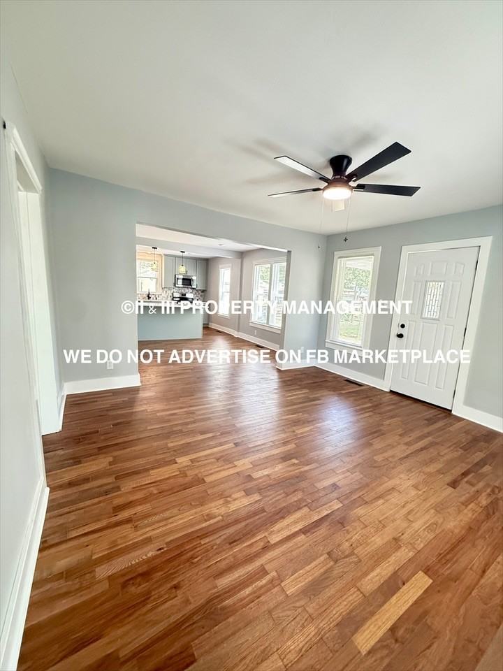 138 W Warren St #1 - Photo 4 of 16