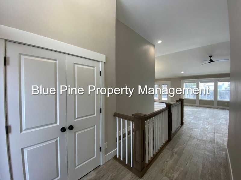 4199 Pocono St - Photo 3 of 31