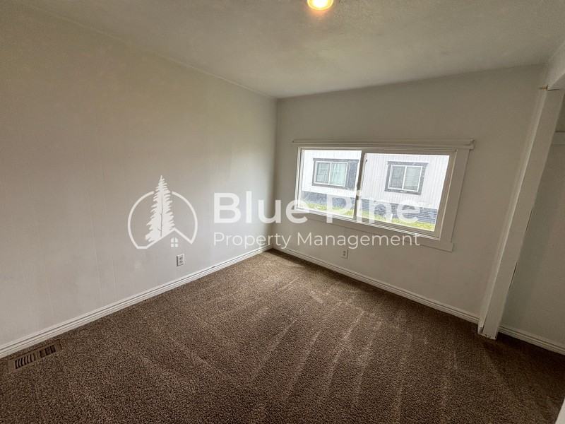 540 U.S. - Photo 7 of 12