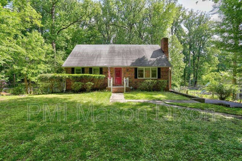 9710 Gwynn Park Dr - Photo 2 of 33