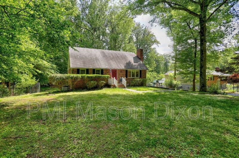 9710 Gwynn Park Dr - Photo 3 of 33