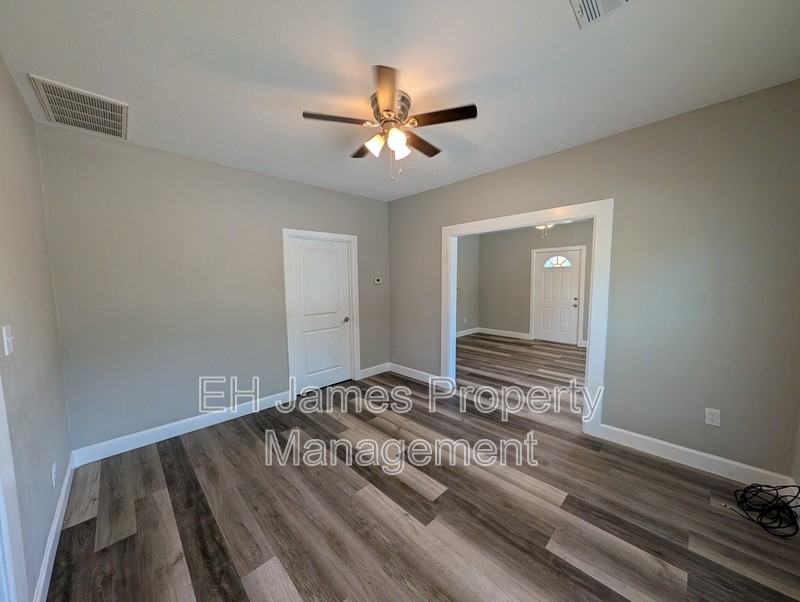1202 N Boston Ave - Photo 4 of 10