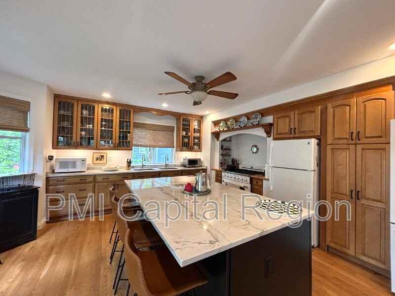 9608 Page Ave - Photo 5 of 36