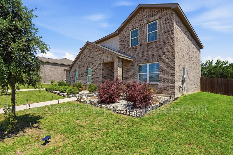 2636 Sagebrush Dr - Photo 5 of 30