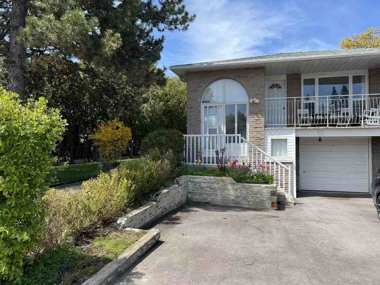 32 Darnborough Way