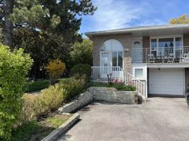 featured image of 32 Darnborough Way