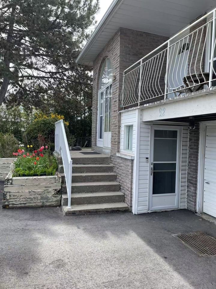 32 Darnborough Way - Photo 2 of 7