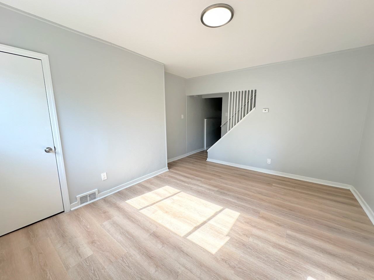207 Mary St #207 - Photo 3 of 29