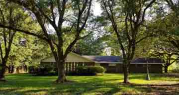 featured image of 565 E Round Bunch Rd