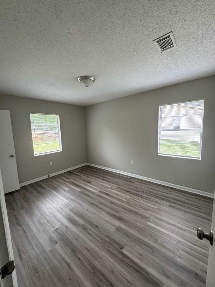 146 Cherokee Cir #1 - Photo 6 of 8