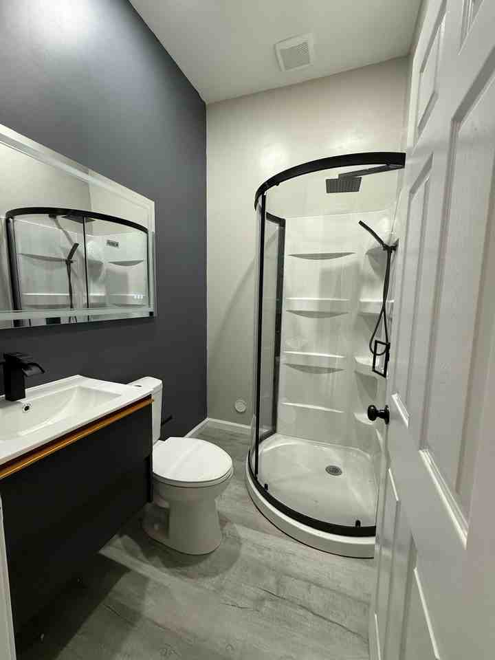 135 Peach St #1 - Photo 6 of 12