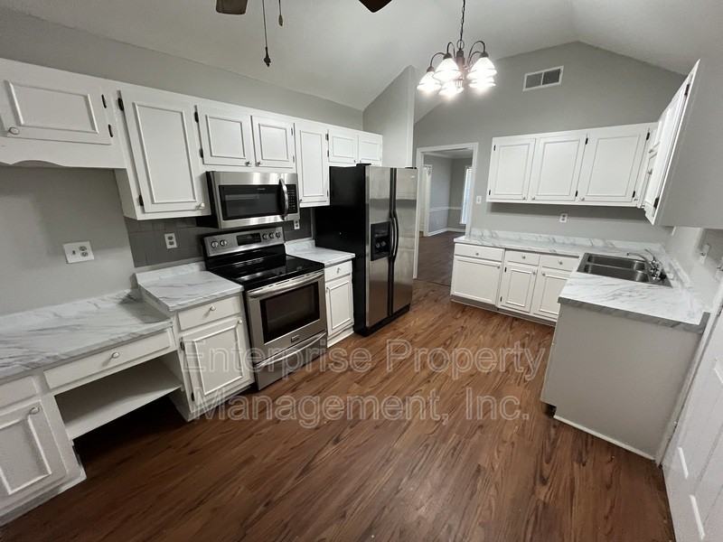 3748 Rippling Creek Ln - Photo 3 of 22