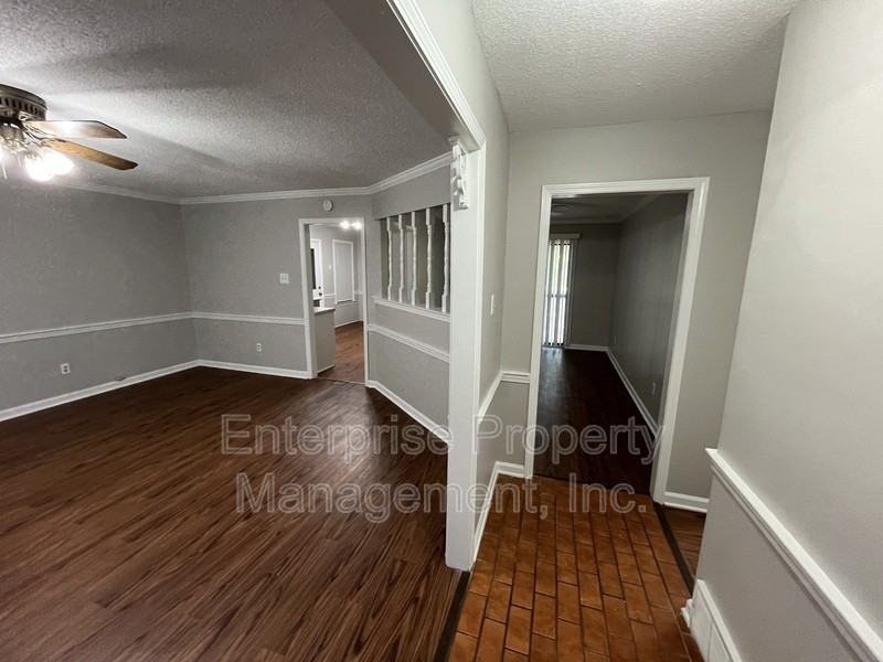 3748 Rippling Creek Ln - Photo 5 of 22