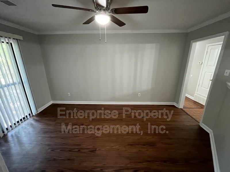 3748 Rippling Creek Ln - Photo 7 of 22