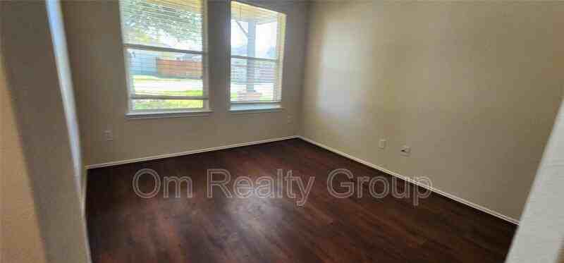 315 Sunset Colony Dr - Photo 2 of 20