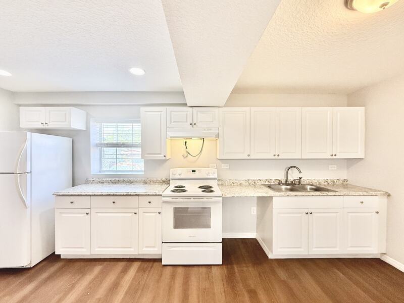 425 F St - Photo 5 of 44