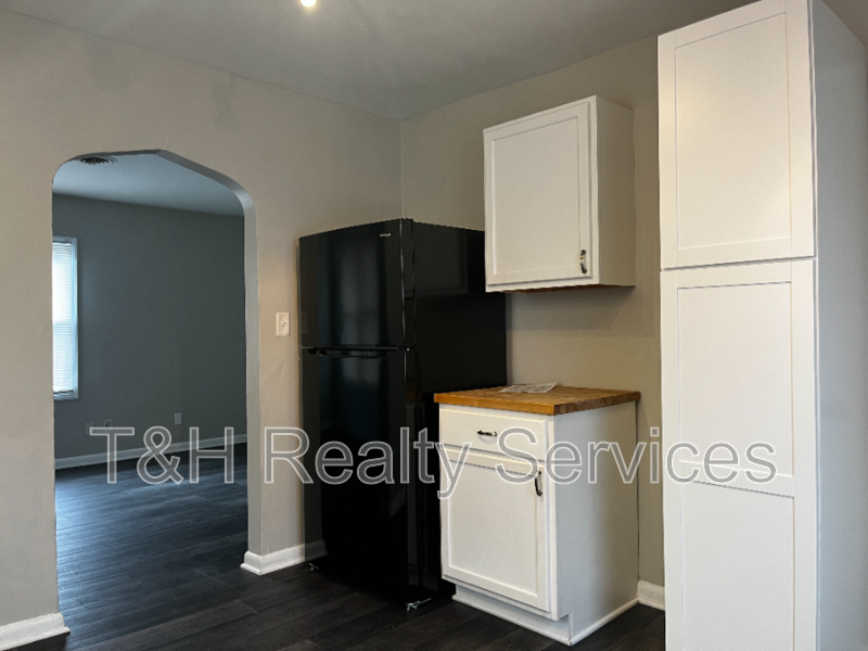 4358 Norwaldo Ave - Photo 6 of 16